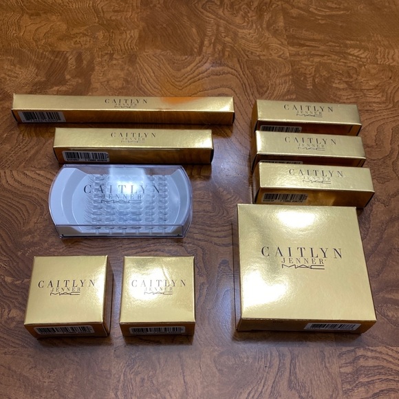 MAC Cosmetics Caitlyn Jenner 8 Piece Set Limited Edition NEW original Boxes.​ - Picture 10 of 10